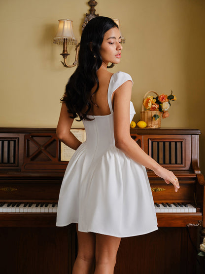 Önü Düğmeli Kalp Yaka Puf Kollu Elbise