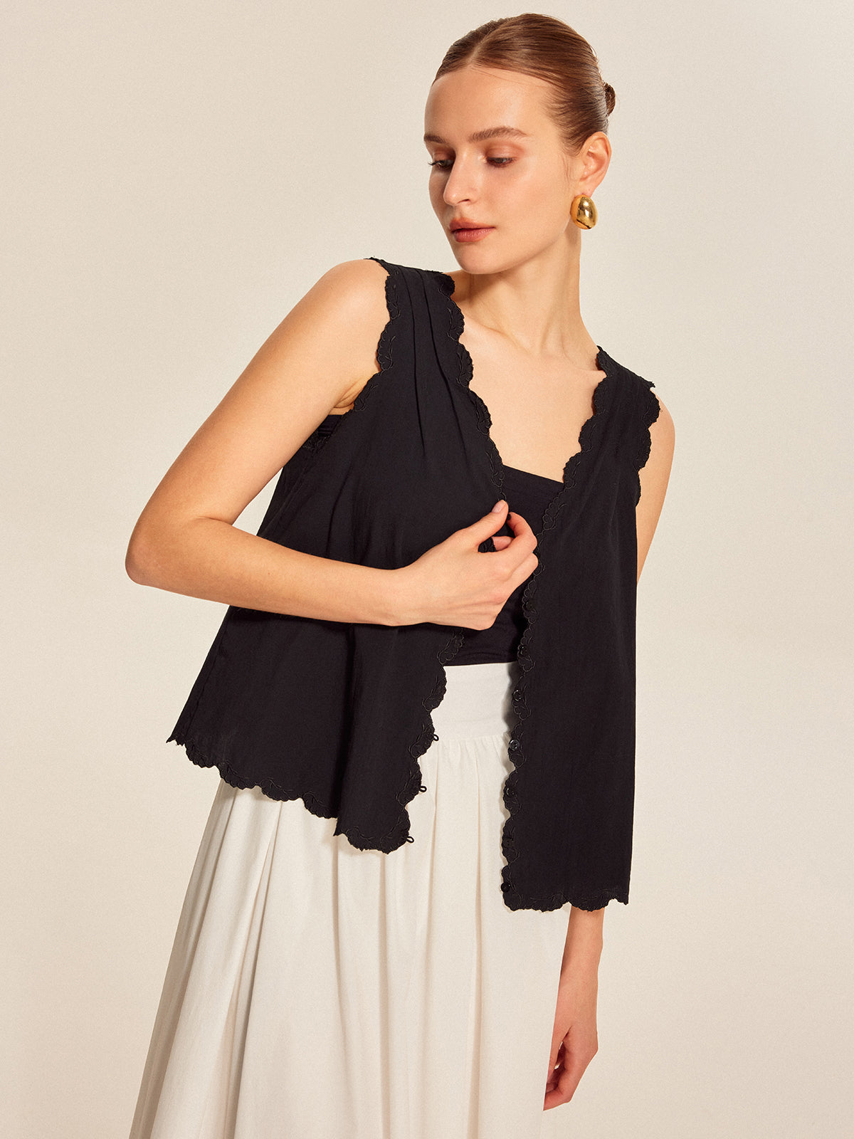 Dantel Kenarlı Taraklı Düğmeli Üst