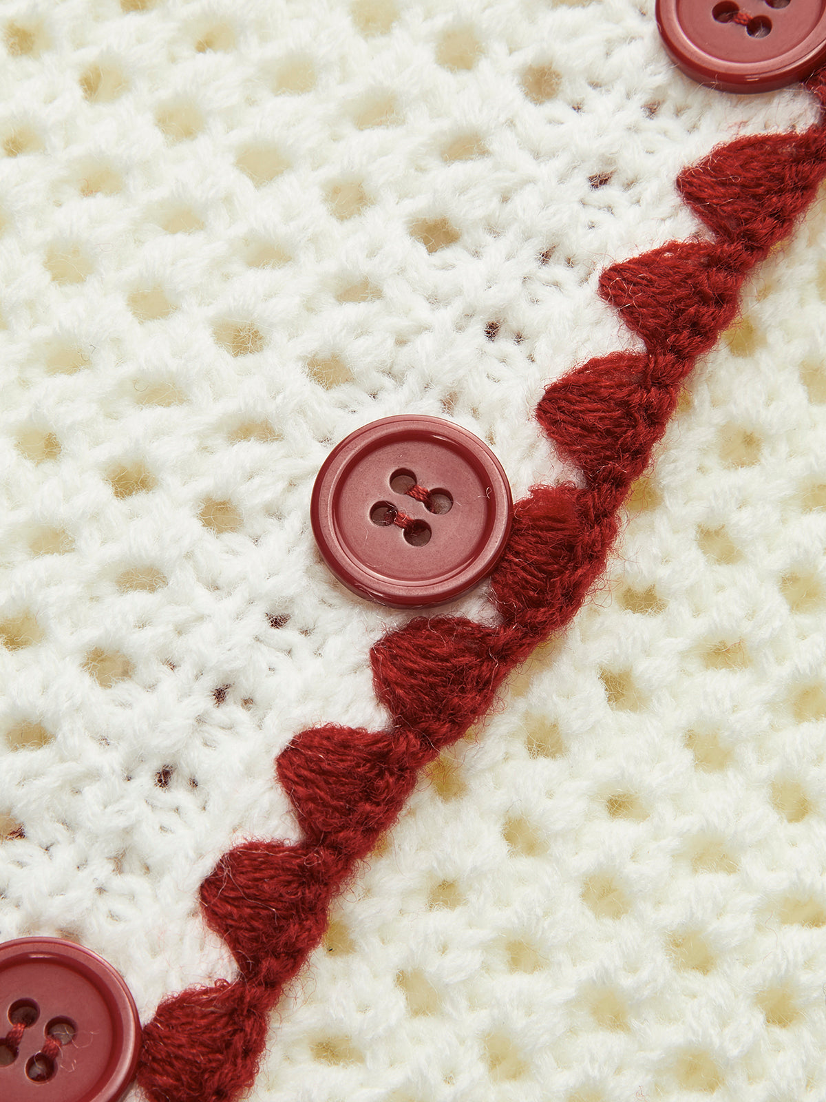 Düğmeli Kontrast Tığ İşi Yelek