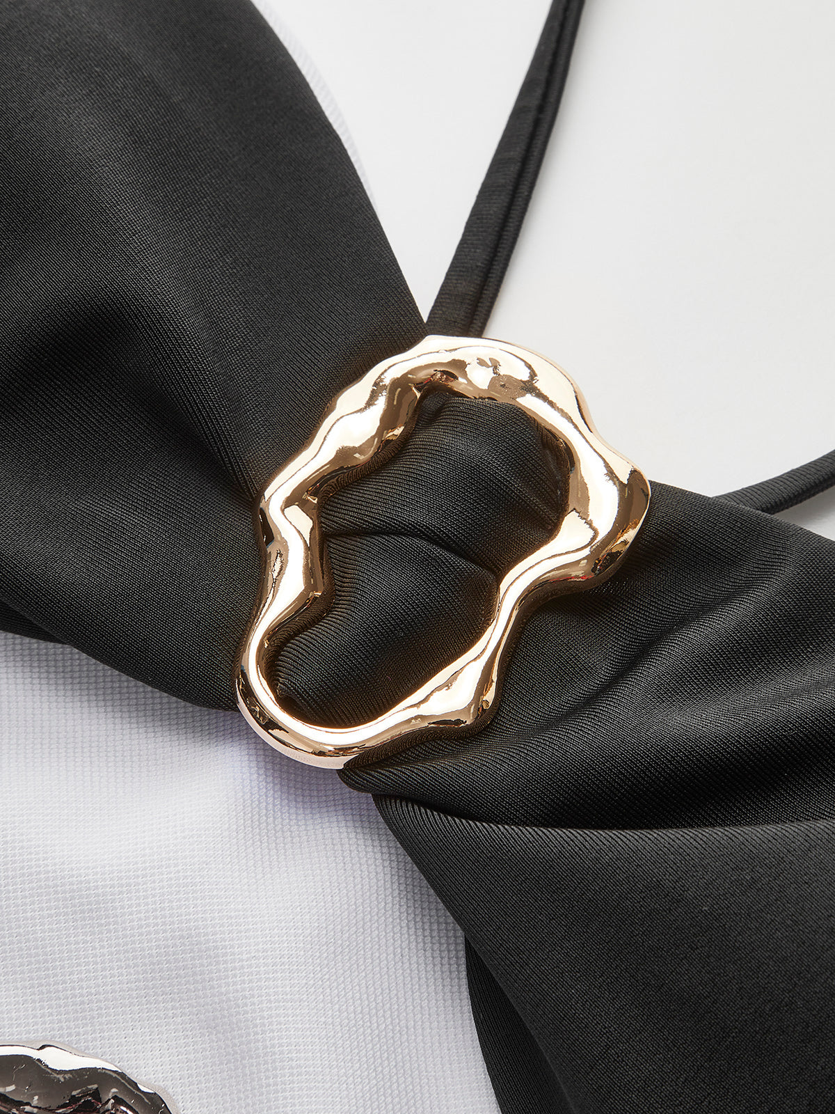 Halter Kesim Metal Halka Tek Parça Mayo