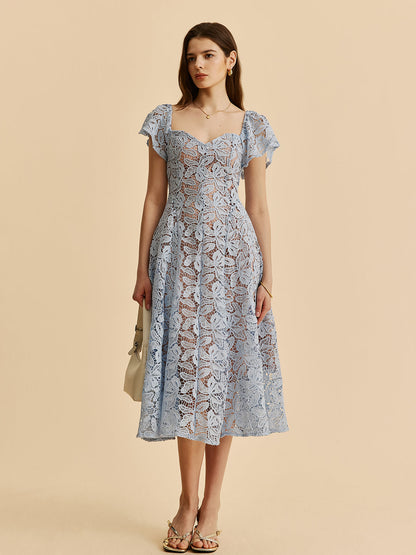 Kalp Yaka Dantel Elbise