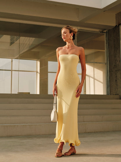 Omuzları Açık Örgü Volanlı Elbise