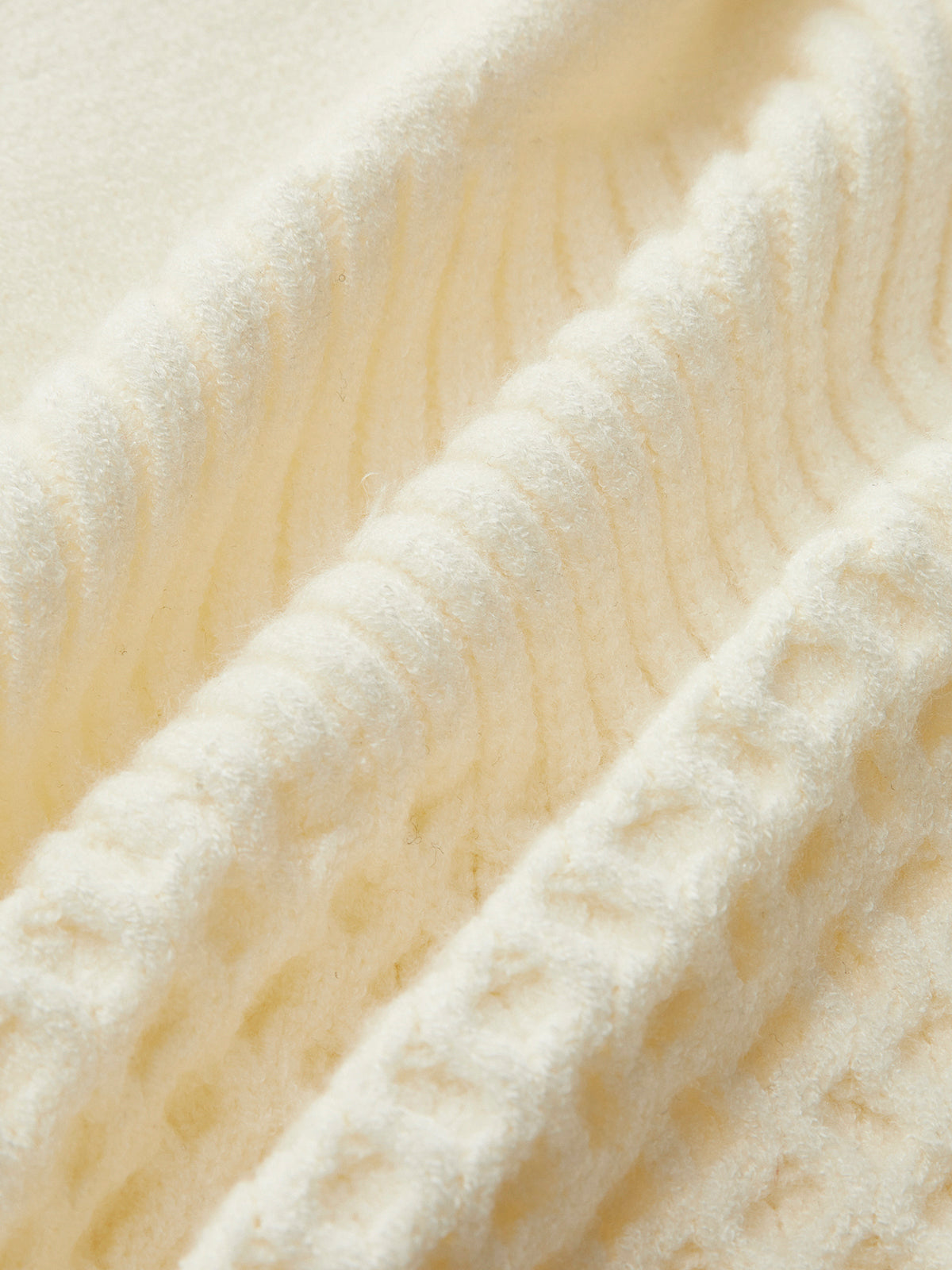 Kontrast Kesim Kolsuz Ribanalı Kazak Yelek