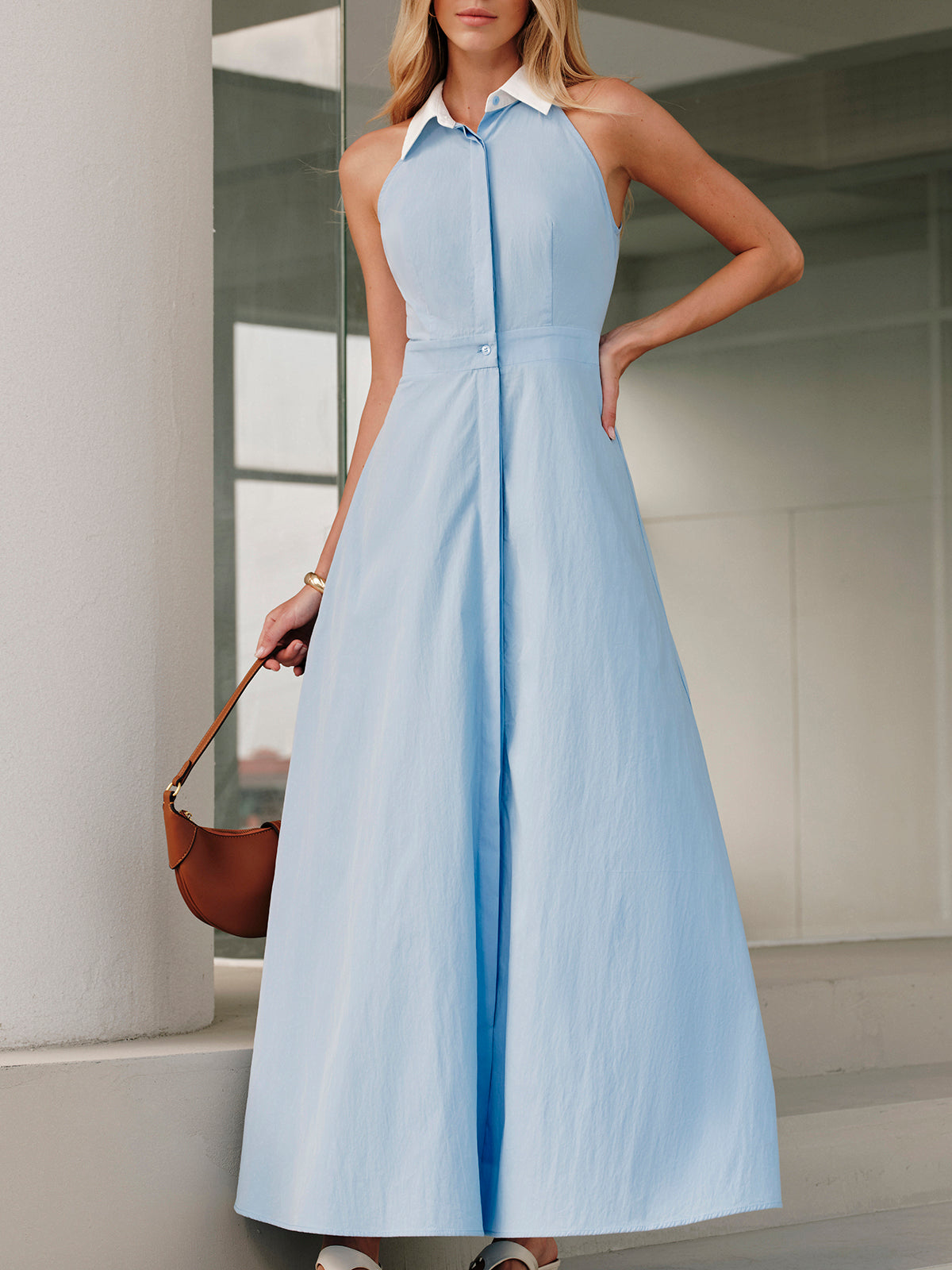 Düğmeli Kolsuz Yaka Elbise