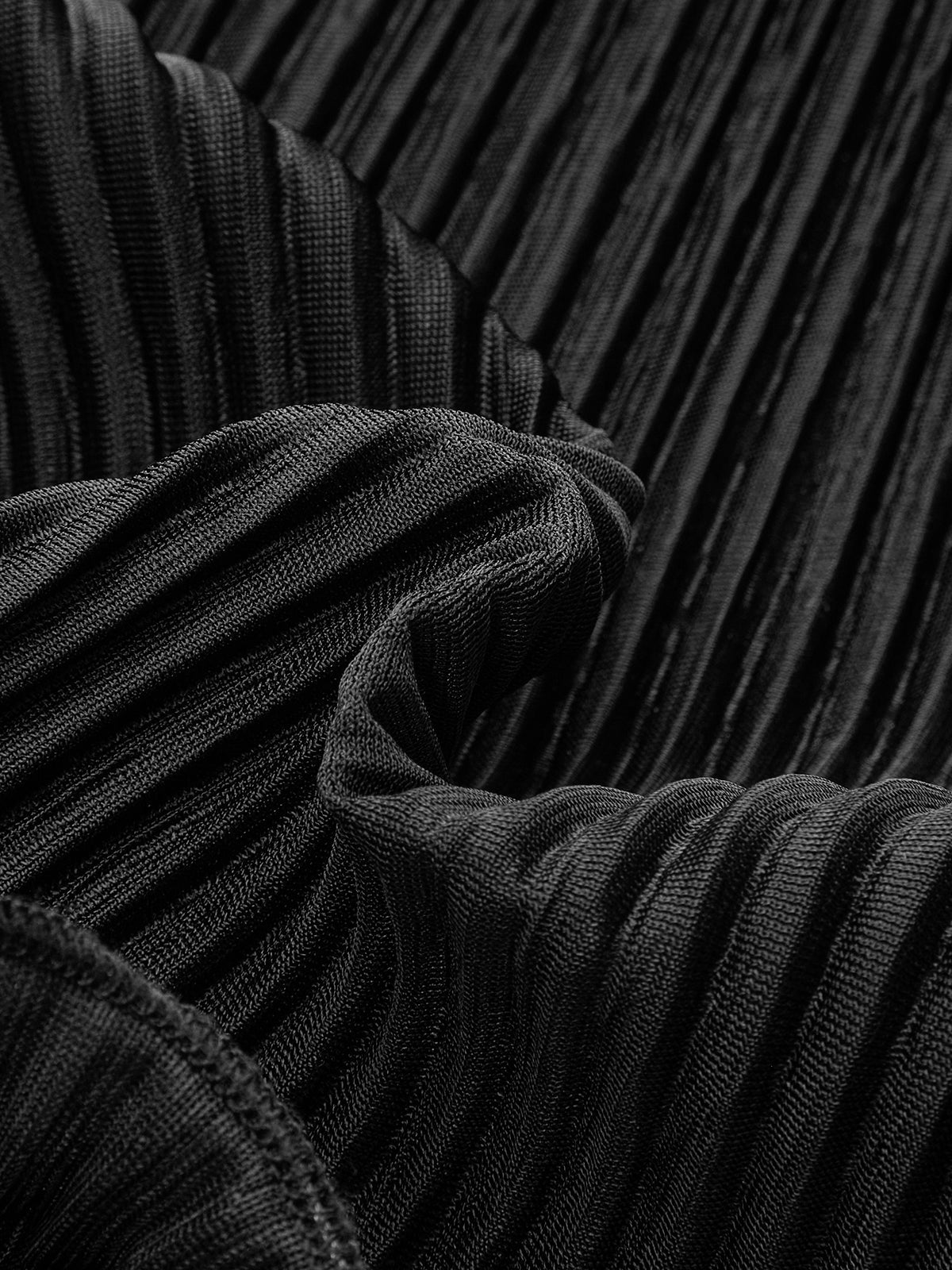 Volanlı Düğmeli Plisse Bluz