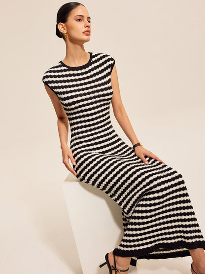 Çizgili Kısa Kollu Örgü Elbise