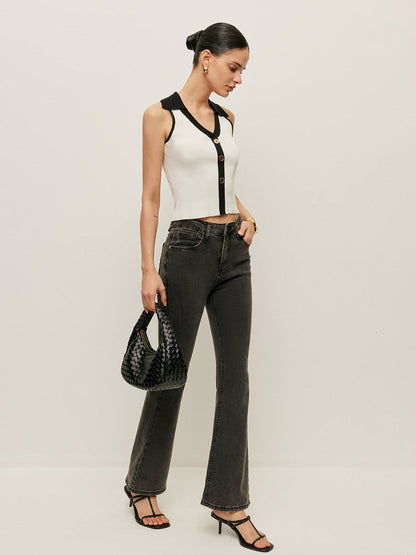 Kontrast Kesim Yakalı Düğmeli Örgü Yelek