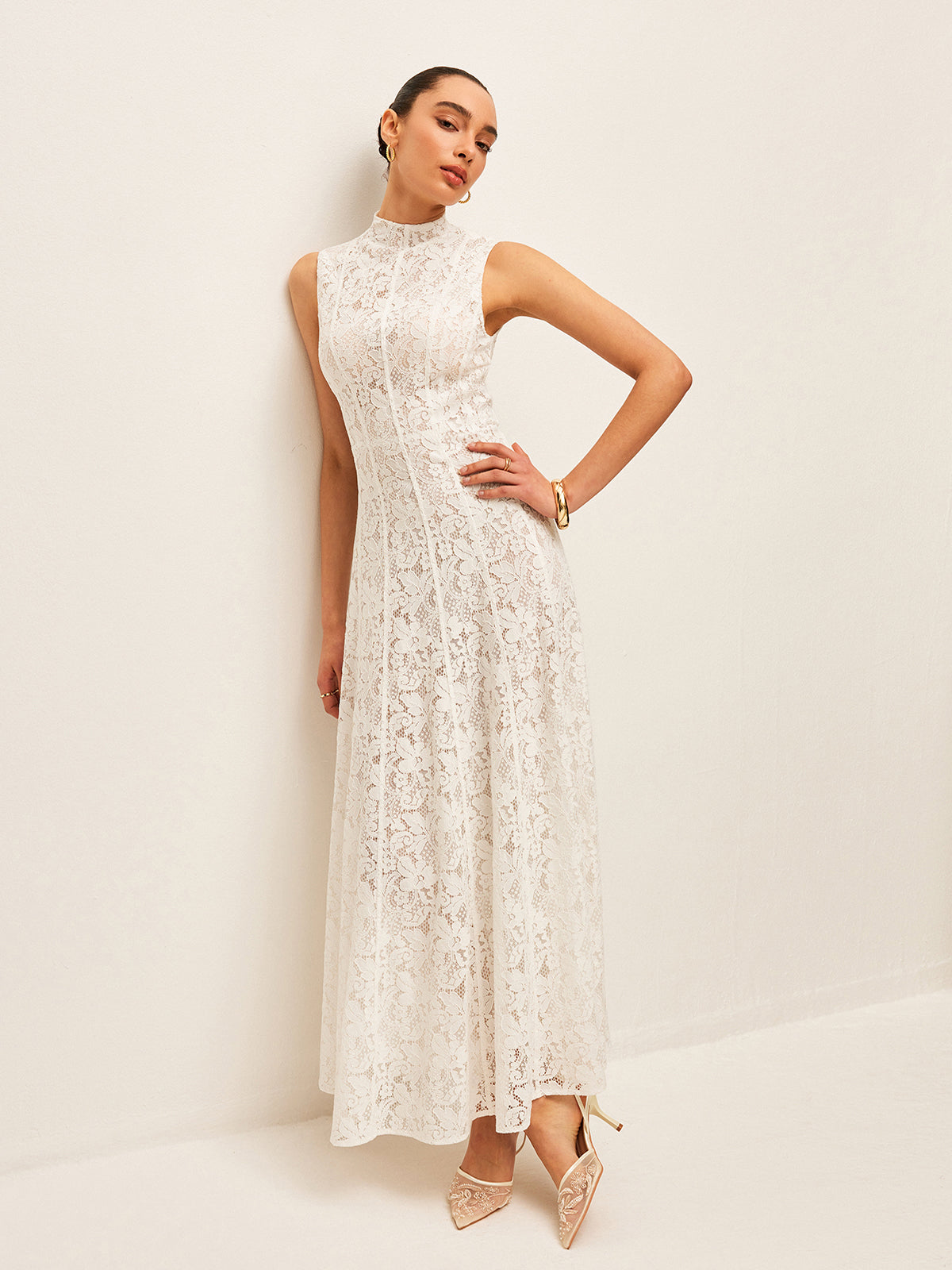 Yarı Şeffaf Dantel Elbise