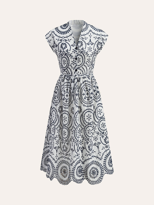 İşlemeli V Yaka Kemerli Elbise