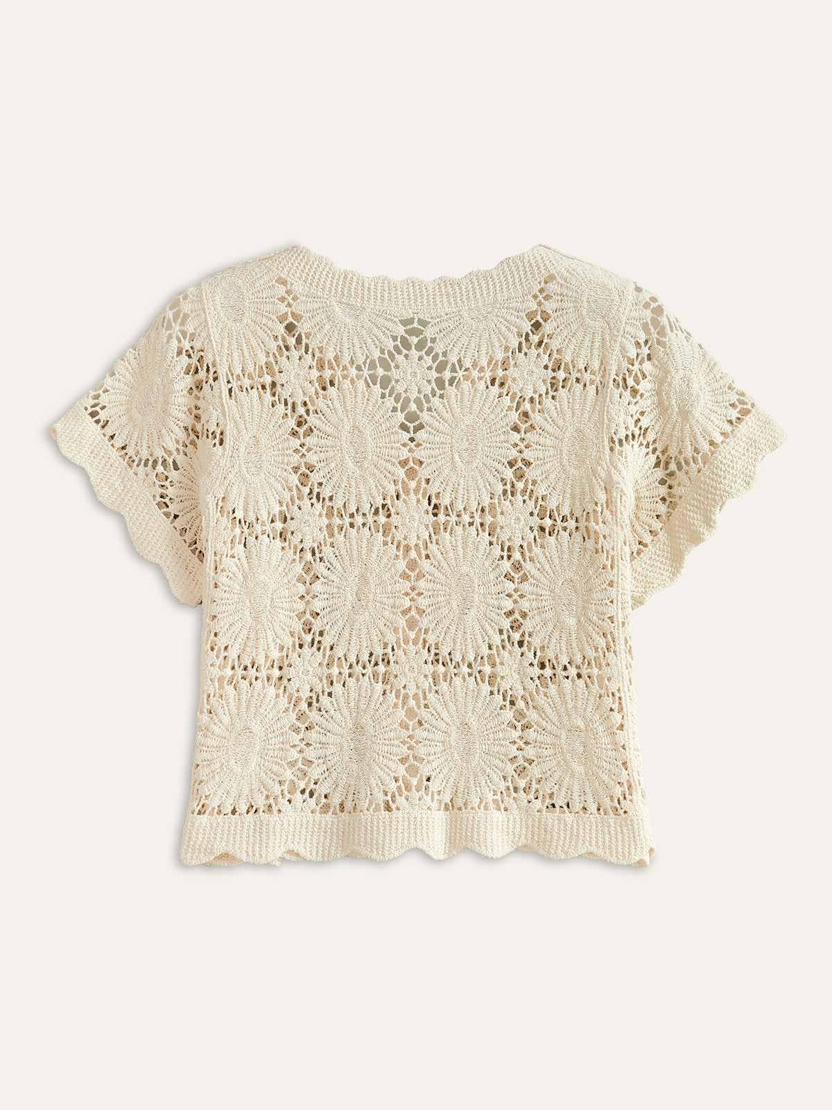 Tığ İşi Çiçekli Düğmeli Hırka