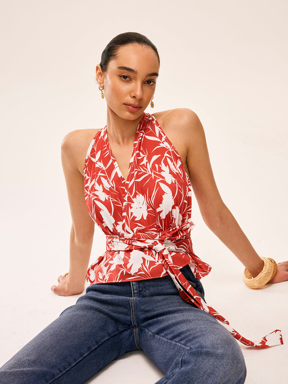 Çiçekli Halter Boyun Bağlamalı Bel Üstü