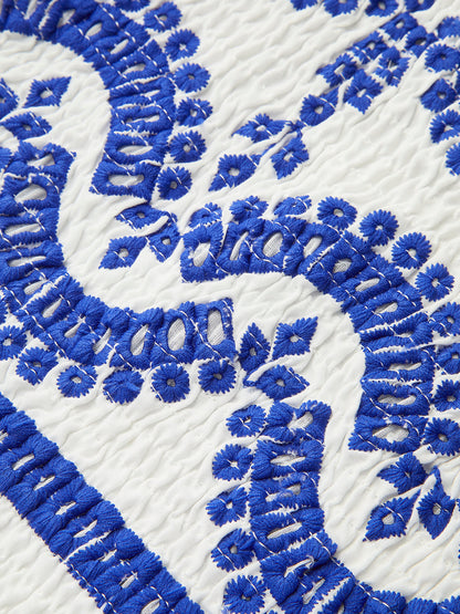 İşlemeli Fırfırlı Kolsuz Elbise