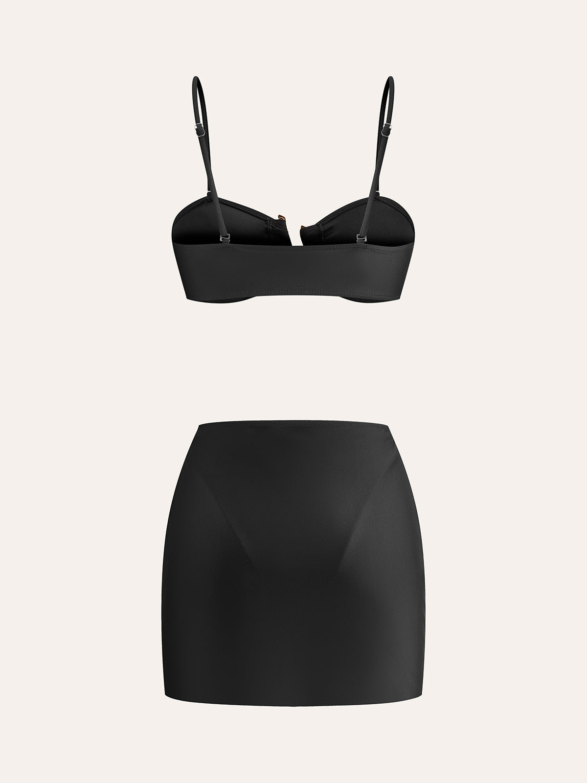 Altın Detaylı Bikini Takımı ve Etekli