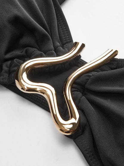 Altın Detaylı Bikini Takımı ve Etekli