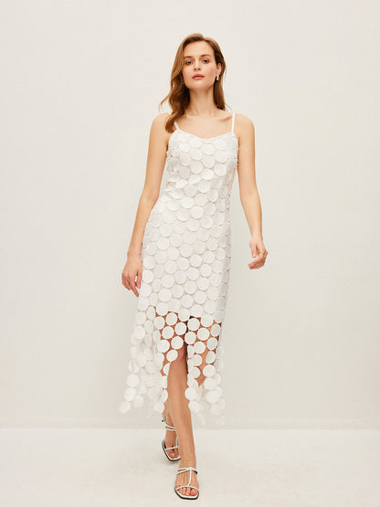 Lazer Kesim Çok Daireli Çift Katmanlı Askılı Elbise