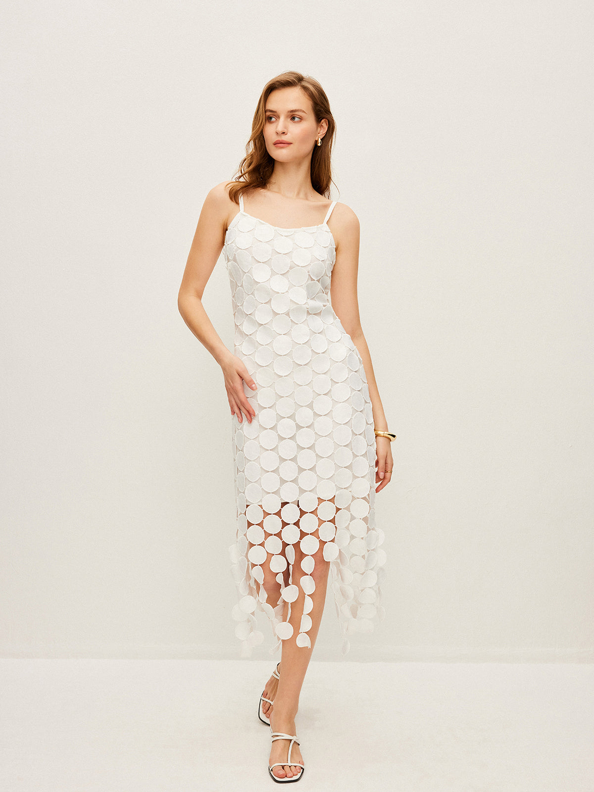 Lazer Kesim Çok Daireli Çift Katmanlı Askılı Elbise