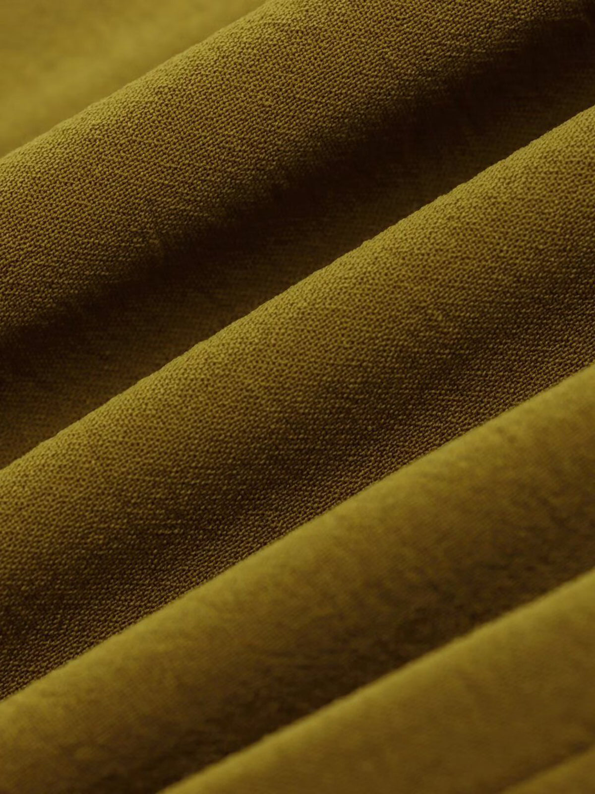 Metal Detaylı Büzgülü Bel Kolsuz Bölünmüş Elbise