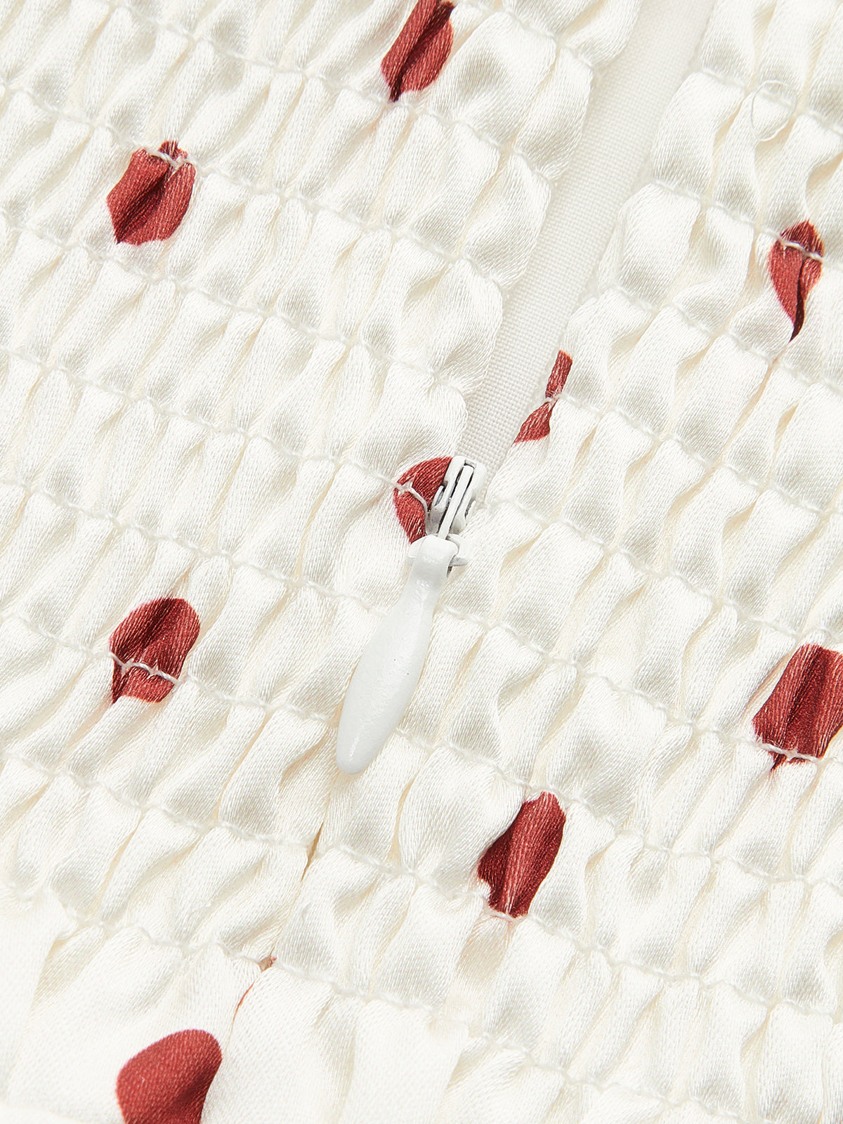 Kurdele Detaylı Puantiyeli Omuz Açık Elbise