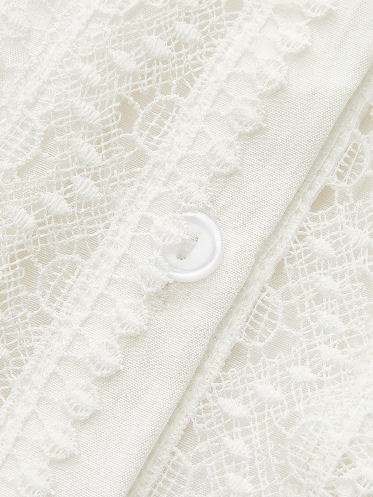 Pileli Dantel Kenarlı Düğmeli Bluz