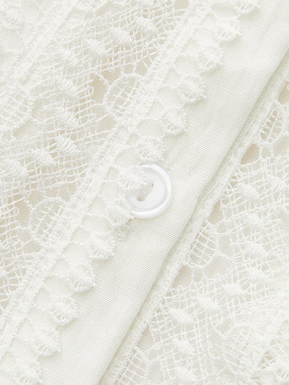 Pileli Dantel Kenarlı Düğmeli Bluz