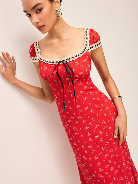 Dantel Kenarlı Çiçek Desenli Midi Elbise