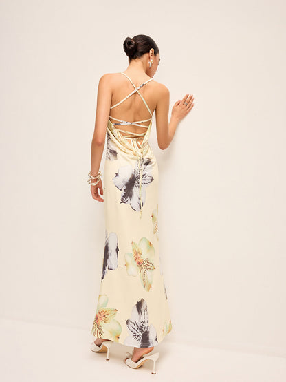 Sırtı Açık Bağcıklı Çiçekli Elbise