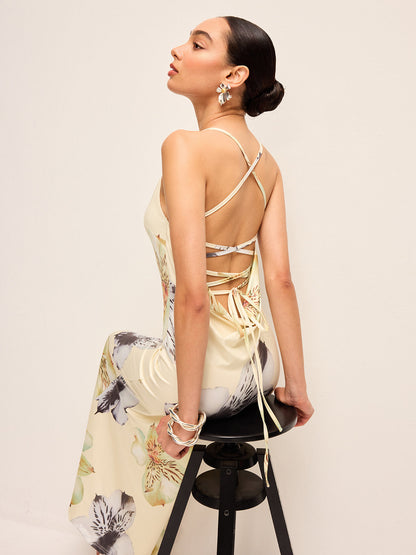 Sırtı Açık Bağcıklı Çiçekli Elbise