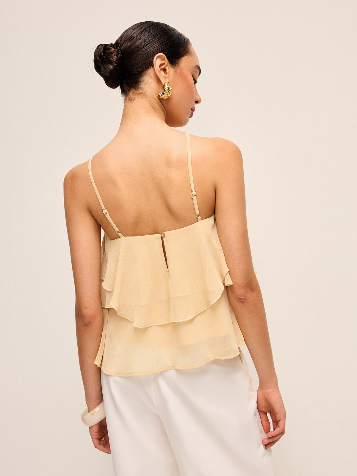 Çiçekli Volanlı Askılı Üst