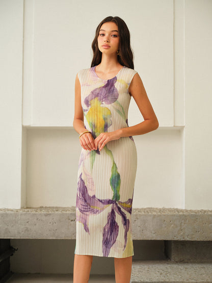 Kolsuz Çiçek Desenli Elbise