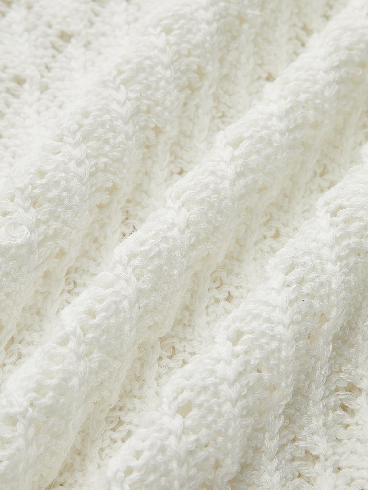 Kesik Detaylı Şeffaf Örgü Kazak Elbise