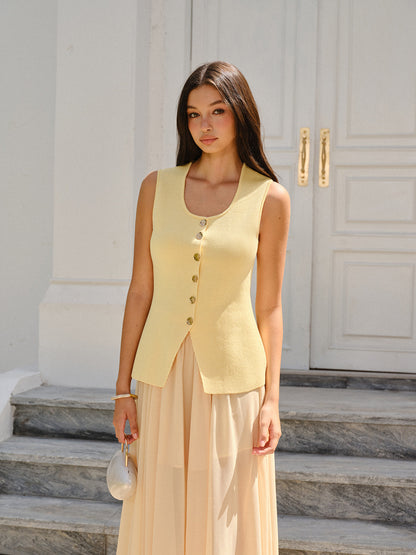 Kolsuz Kare Yaka Düğmeli Yırtık Etekli Üst