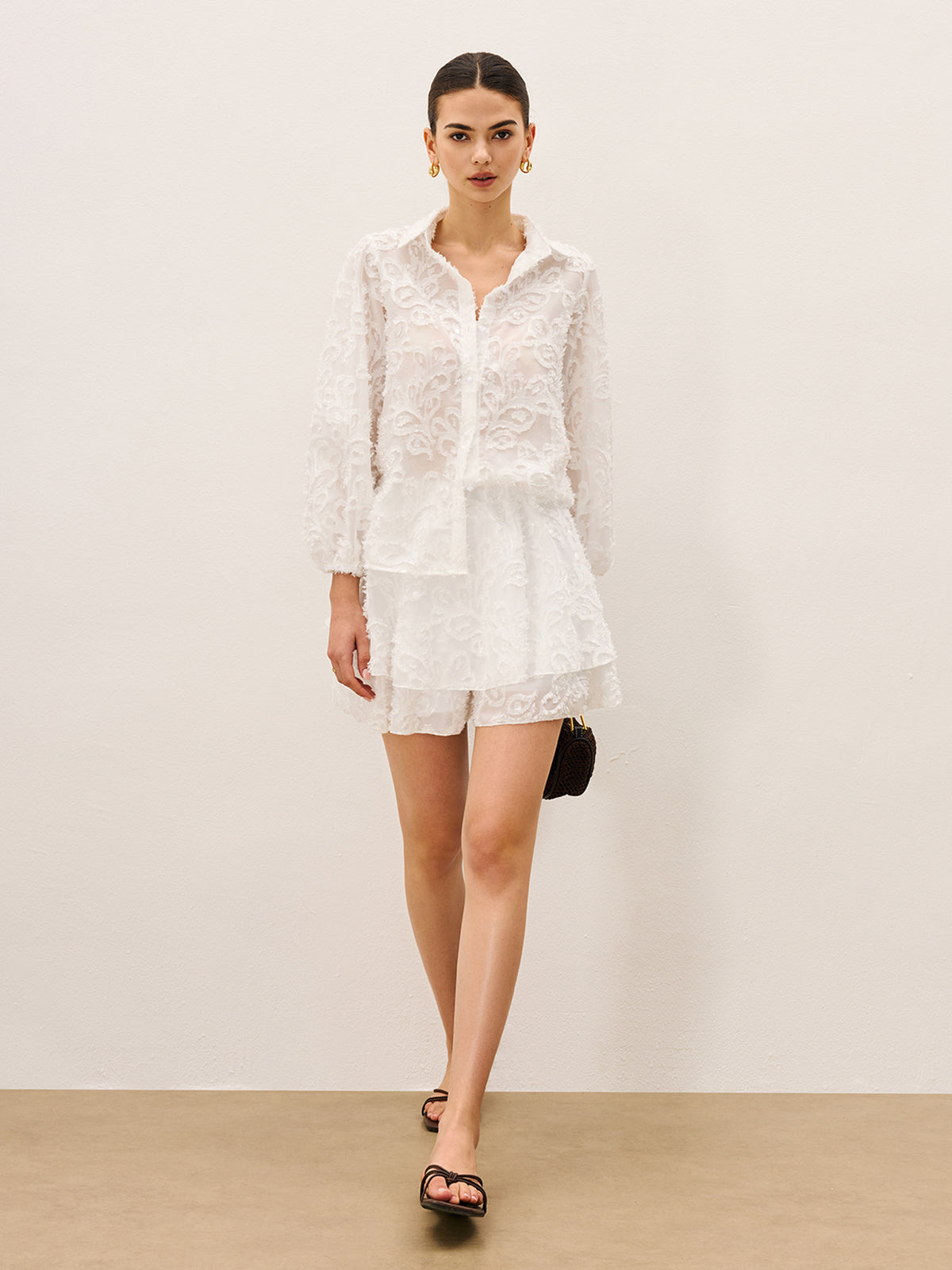 Şeffaf İşlemeli Kısa Takım