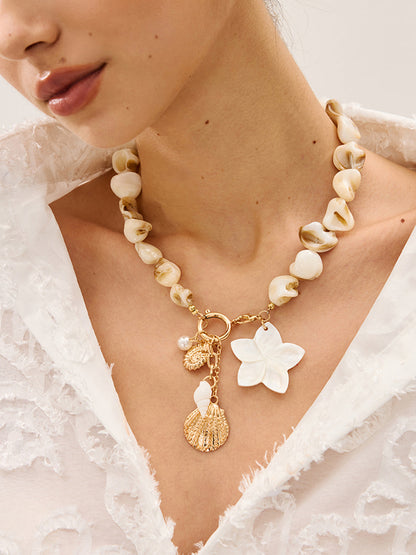 Deniz Kabuğu Boncuklu Kolye