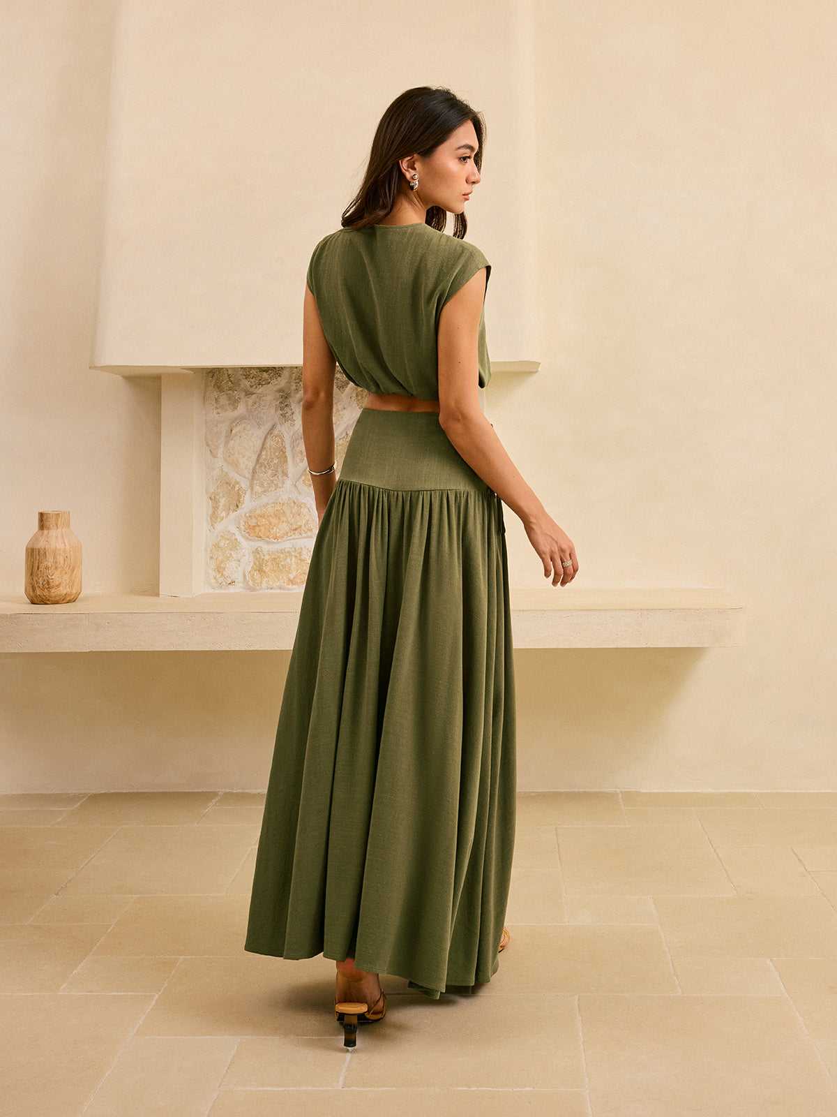 Bağcıklı Kısa Üst ve Uzun Volanlı Etek Takımı