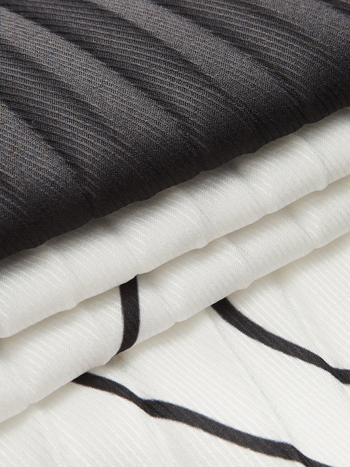 Pileli Soyut Baskılı Etek