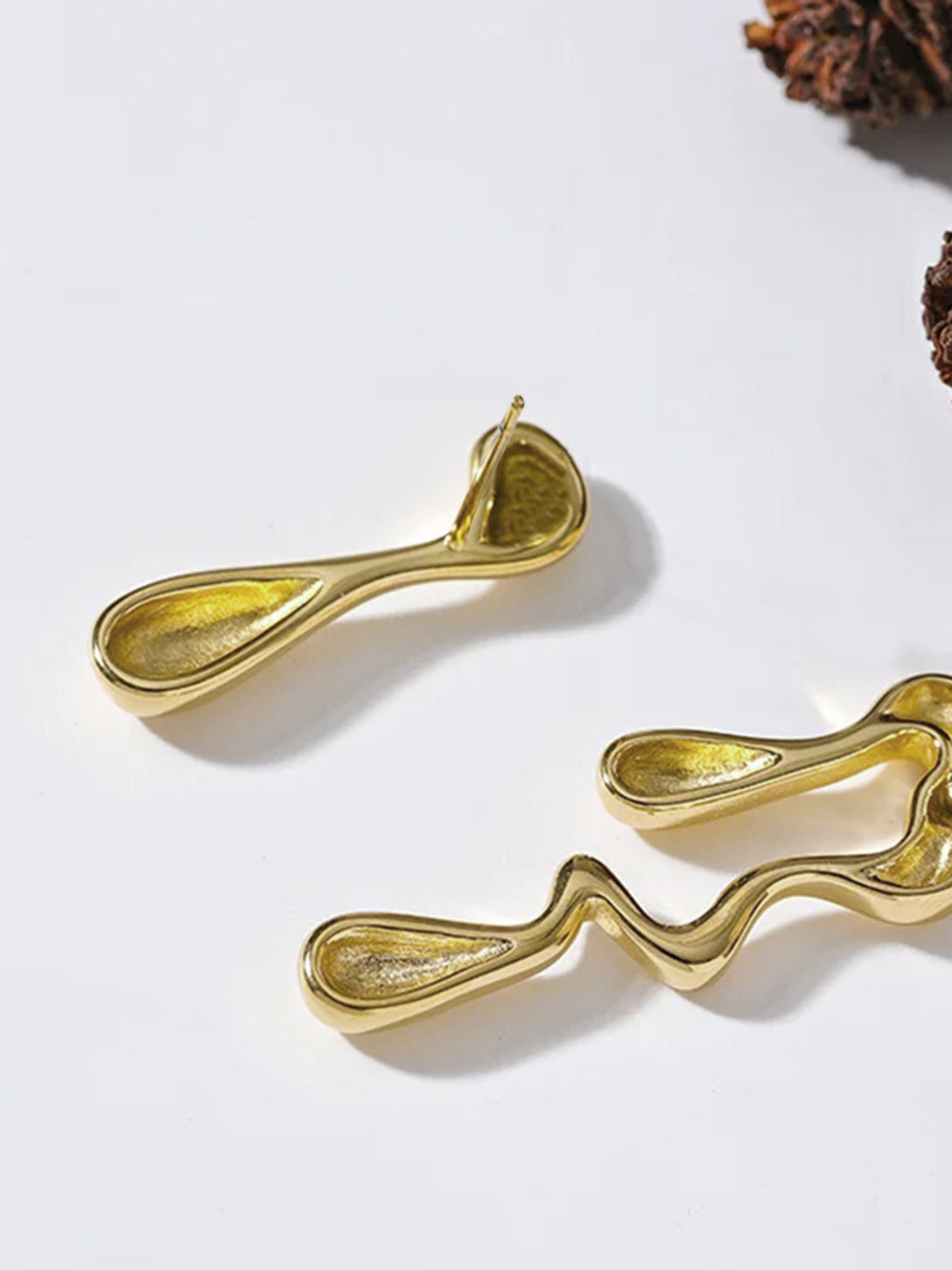 Asimetrik Su Damlası Küpeler