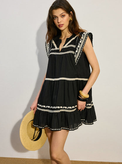 Volanlı Etek Ucu İşlemeli Mini Elbise