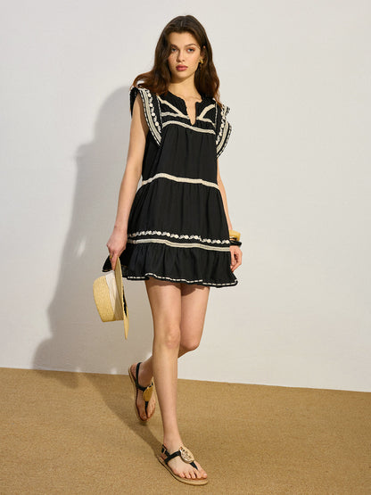 Volanlı Etek Ucu İşlemeli Mini Elbise