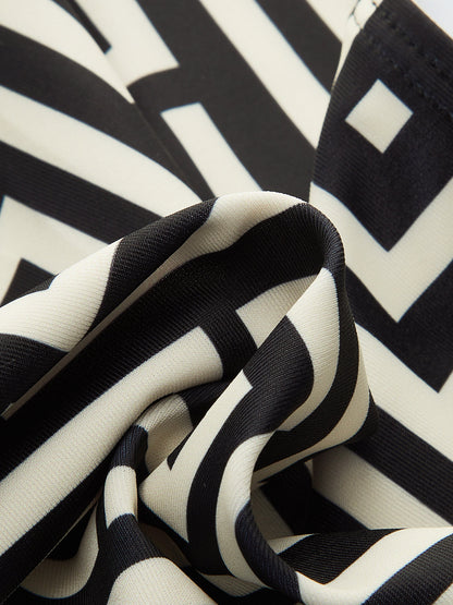 Geometrik Desenli Bikini Takımı