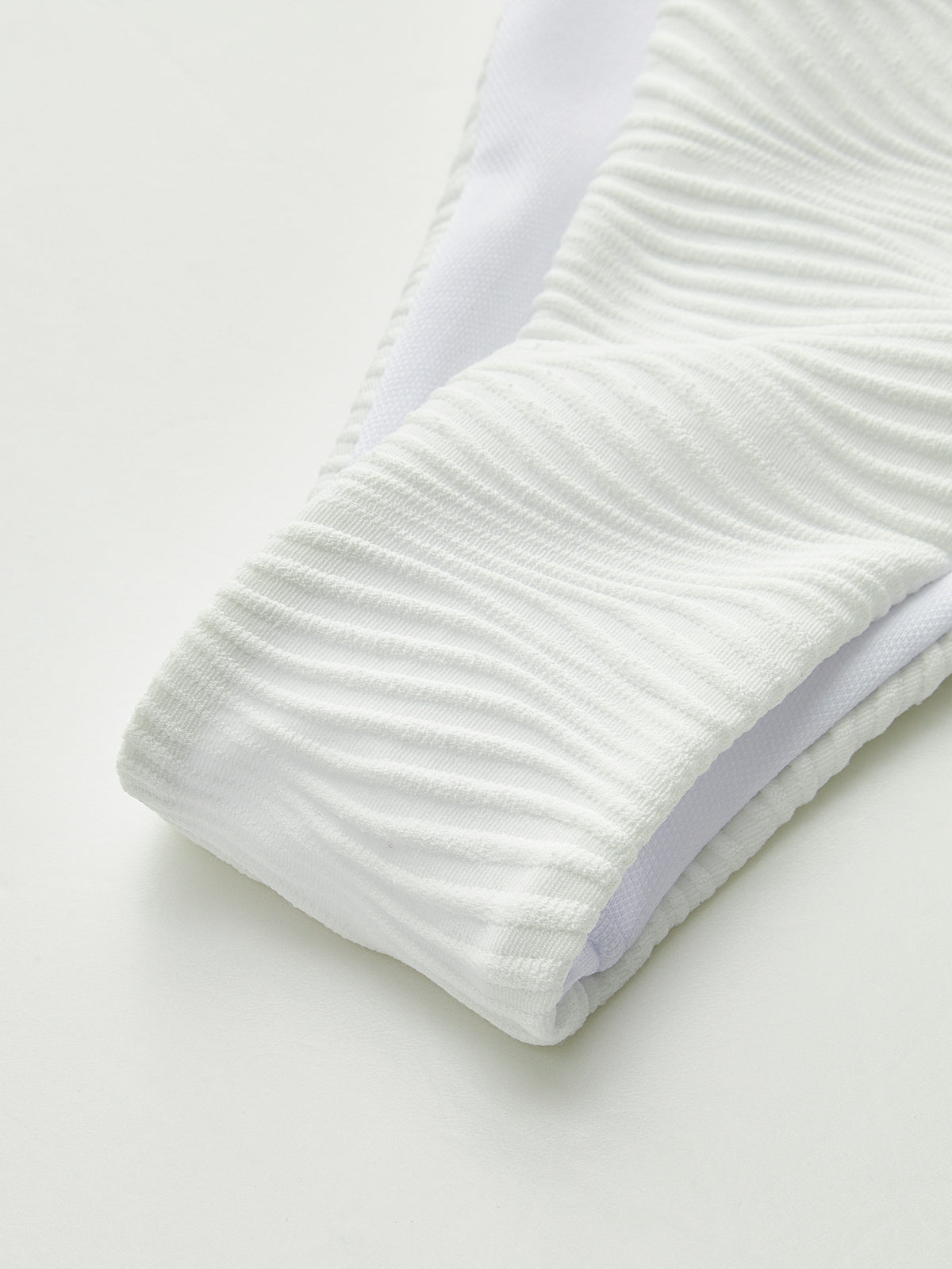 Dokulu Bikini Takımı