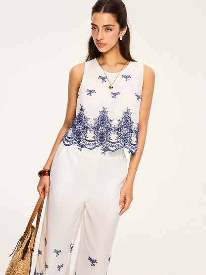 İşlemeli Kısa Üst ve Geniş Paça Pantolon Takımı