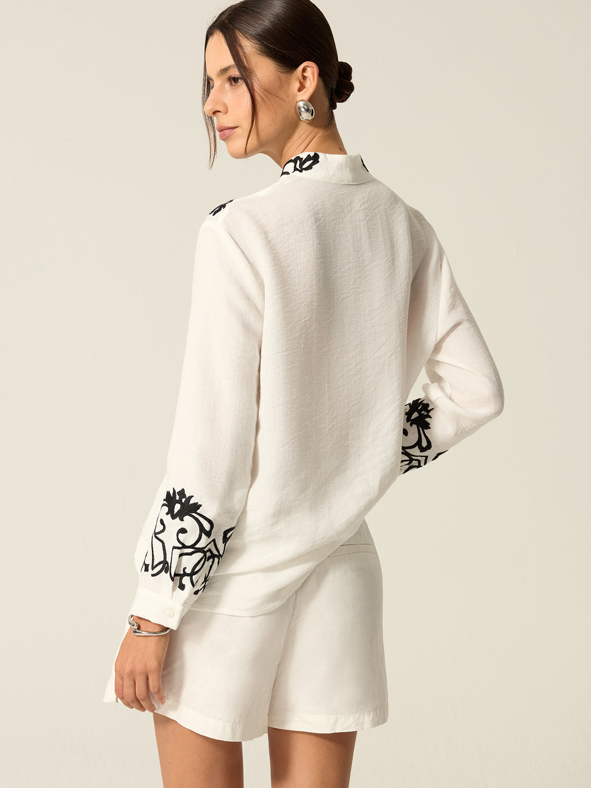 İşlemeli Pamuk ve Keten Bluz