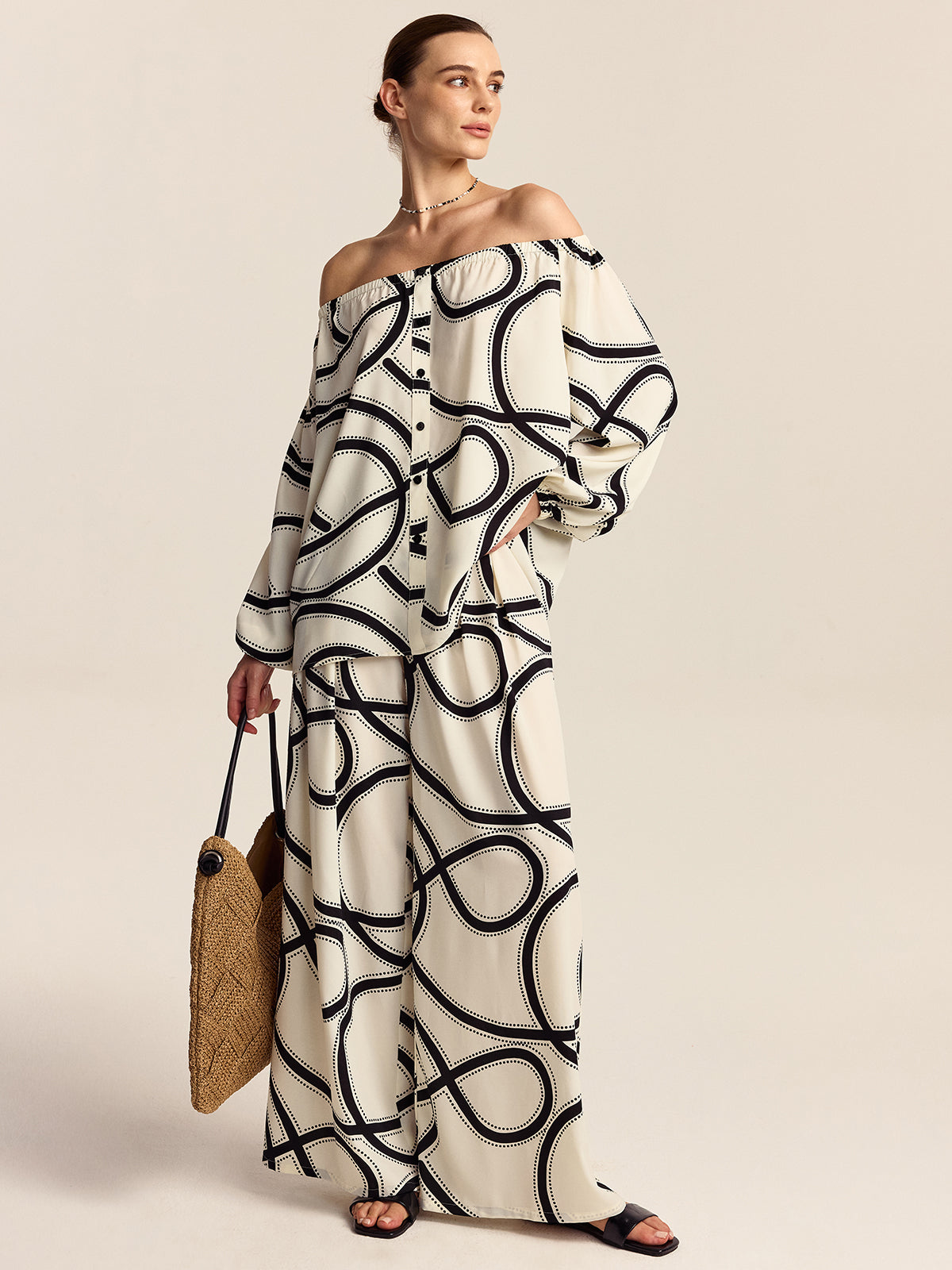 Yarı Şeffaf Desenli Geniş Paça Pantolon