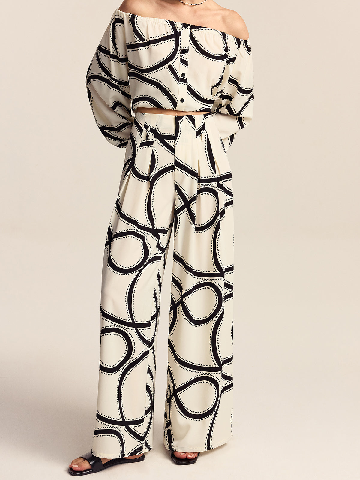 Yarı Şeffaf Desenli Geniş Paça Pantolon