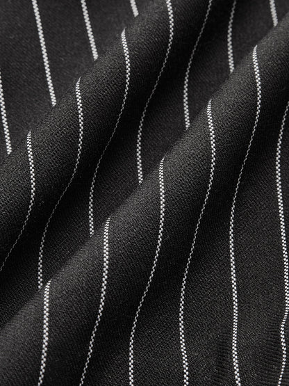 Kemerli Çizgili Şort