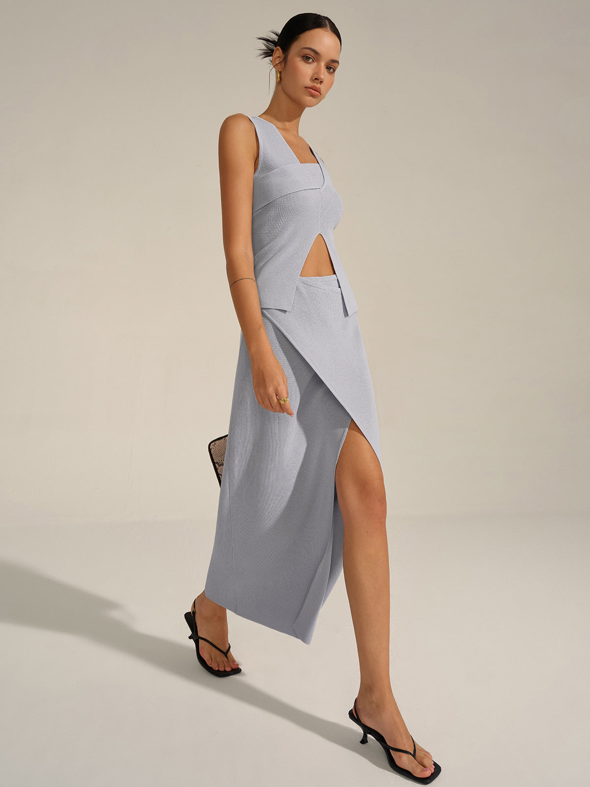 Asimetrik Yırtmaçlı Örme Etek Takımı