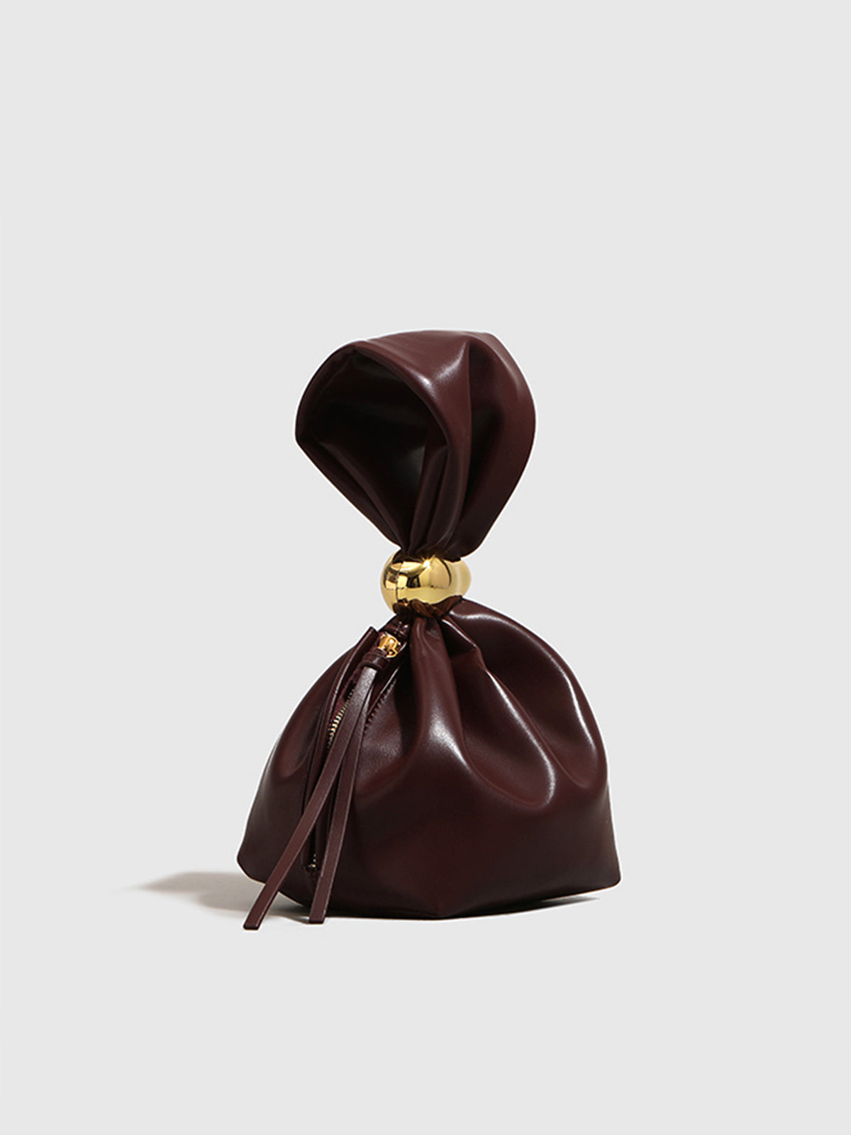 Basit Oval Halka Bağcıklı Kova Çanta