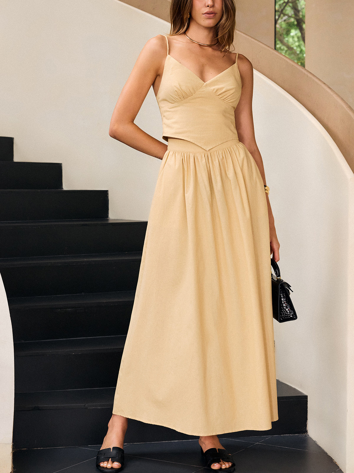 Sırtı Açık Atlet Üst ve Uzun Etek Takımı