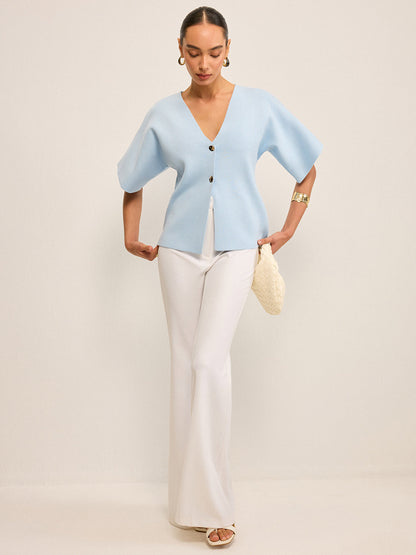 V Yaka Düğmeli Örgü Hırka