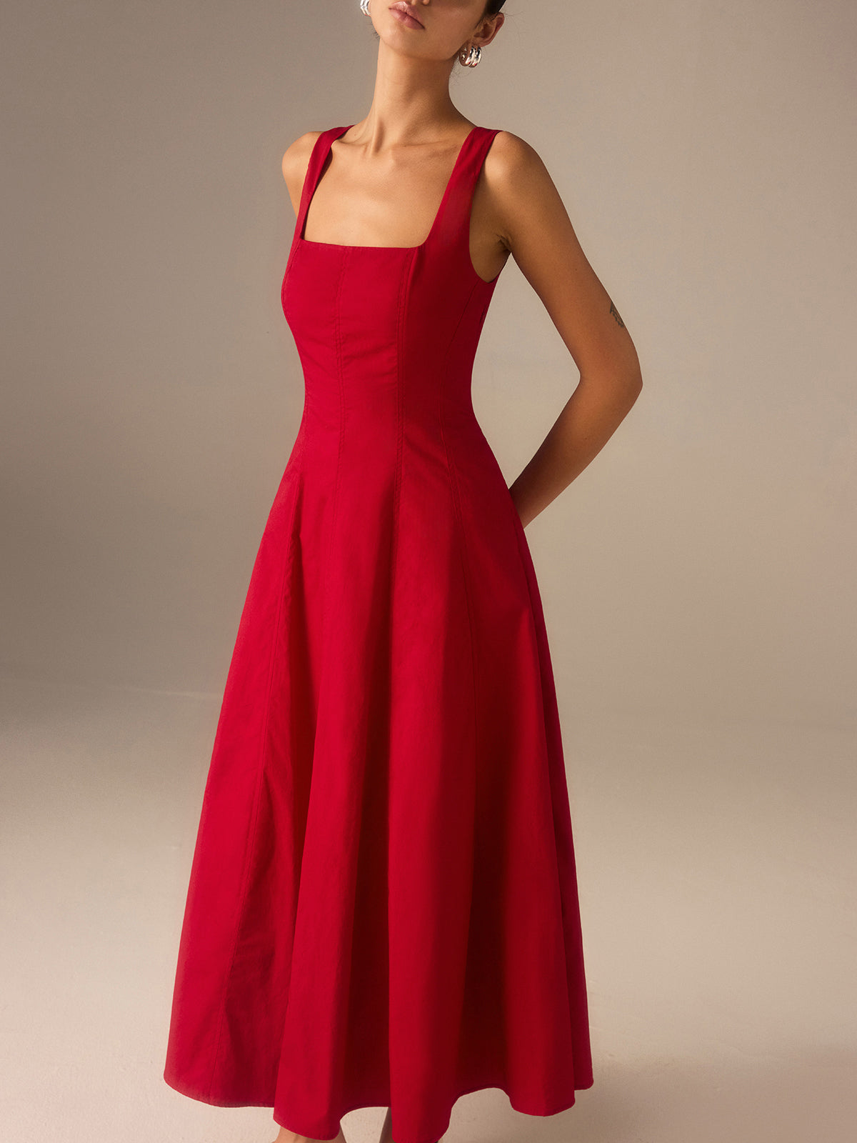 Bağcıklı Sırtlı Pamuklu Maksi Elbise